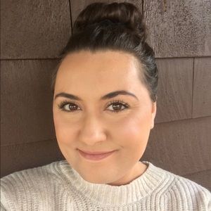 Meet your Posher, Renee